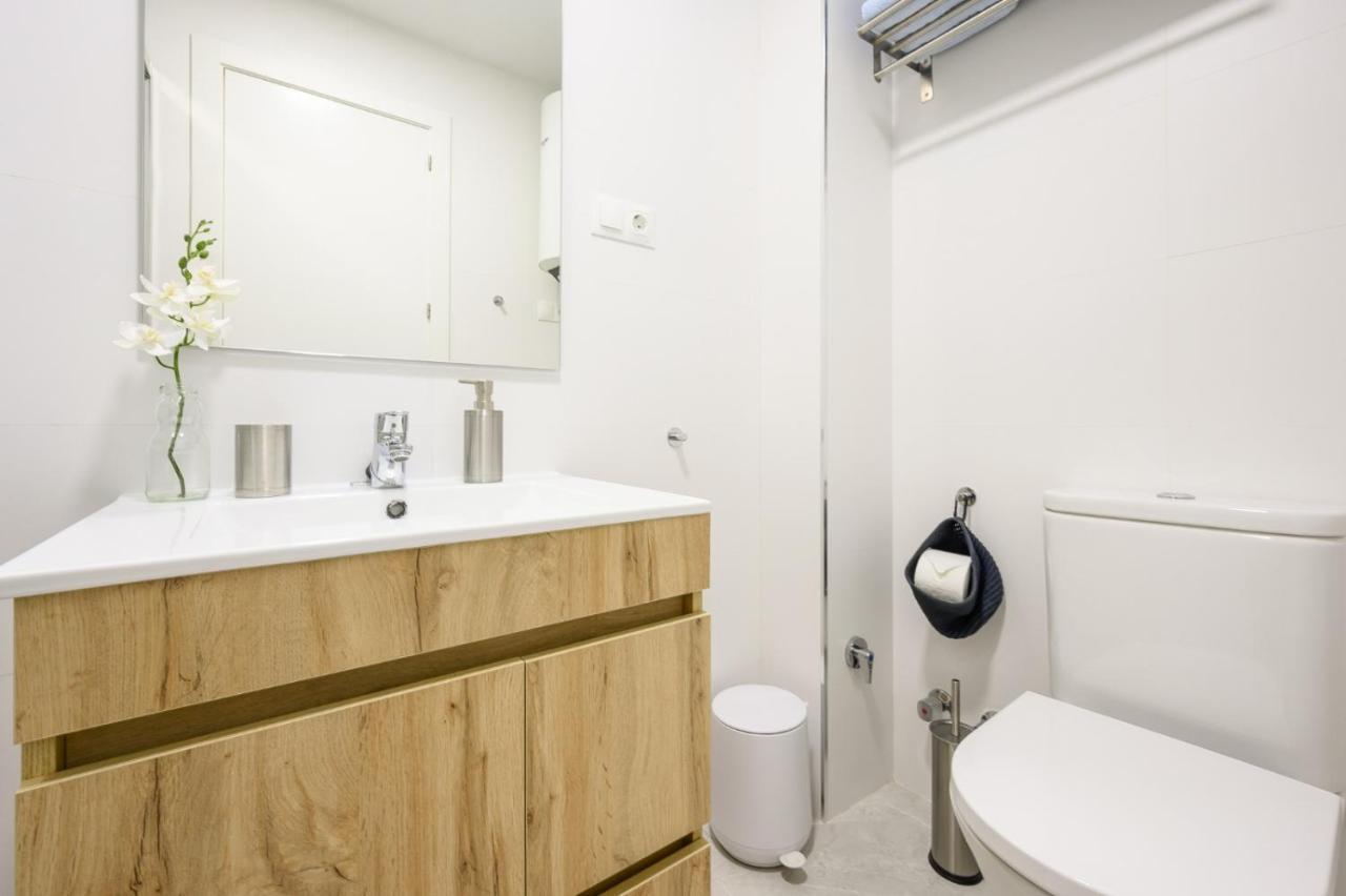 Burgos 2 Terrace, Pool, Parking By 10Tosea Apartment Фуeнхирола Екстериор снимка